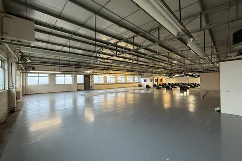 Industrial unit to rent, Dawsons Lane, Barwell, Leicester, Leicestershire, LE9 8BE