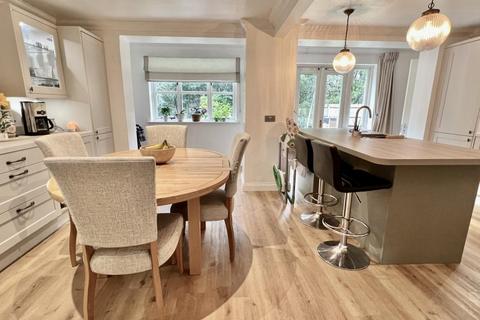 7 Ebblake Close, Verwood, BH31 6GF