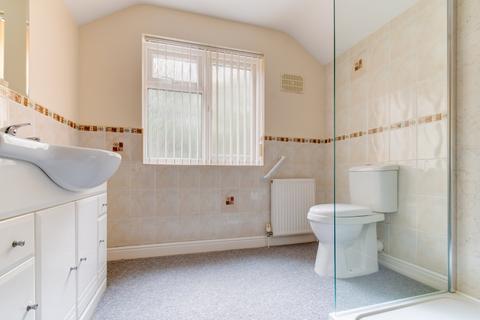 2 bedroom semi-detached house for sale, Station Road, Studley, Warwickshire, B80