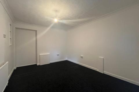 2 bedroom flat to rent, Norwich Road, Watton, IP25