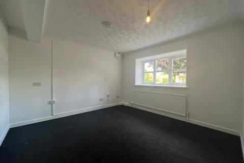 2 bedroom flat to rent, Norwich Road, Watton, IP25