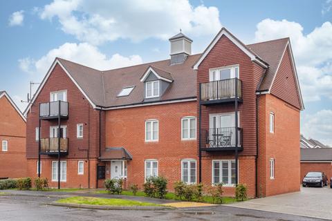 1 bedroom flat for sale, Hoadley Road, Horley RH6