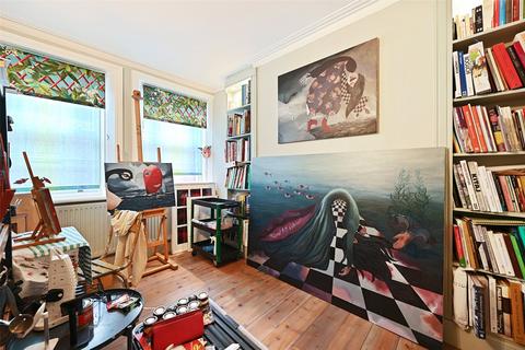 3 bedroom apartment for sale, Pater Street, London, W8