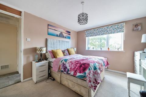 68 Bromley Gardens, Houghton Regis, Dunstable, LU5 5RL