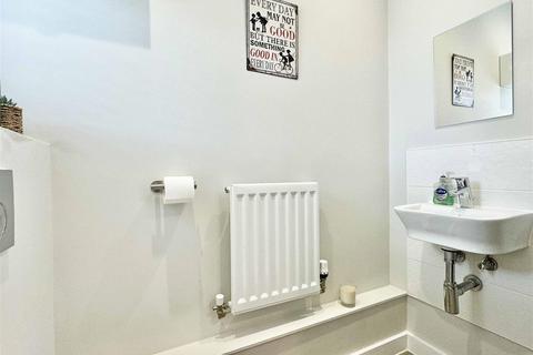 23 Crab Apple Drive, Black Notley, Braintree, CM77 8FW