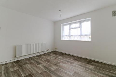 2 bedroom flat for sale, Harington Terrace, N9