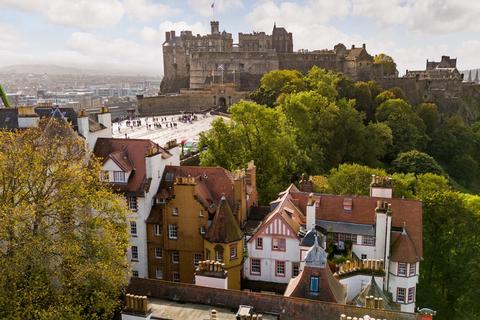 4 bedroom flat for sale, Ramsay Garden, Old Town, Edinburgh, EH1