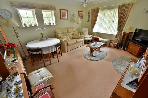 2 bedroom retirement property for sale, Ringwood Road, Ferndown, BH22