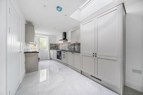 7 bedroom semi-detached house to rent, Edgware,  Middlesex,  HA8