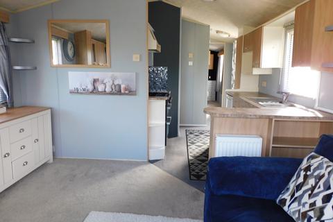 2 bedroom mobile home for sale, Heron Cottage Park, Frostley Gate.