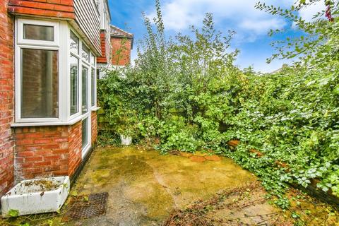 3 bedroom semi-detached house for sale, Woodlands Grove, York