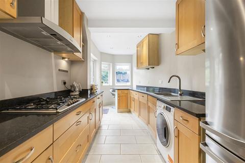 3 bedroom semi-detached house for sale, Faversham Avenue, Enfield