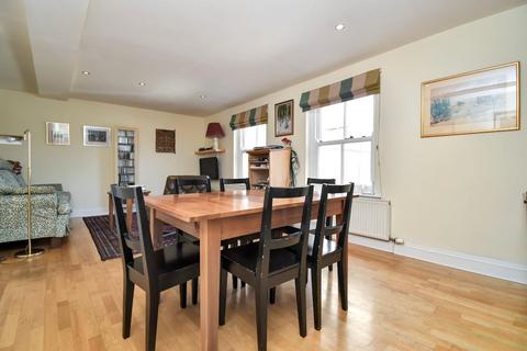 2 bedroom house for sale, Allhallowgate, Ripon