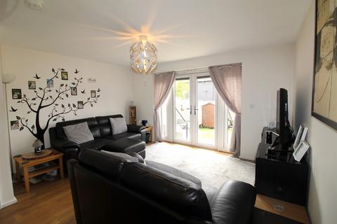 3 bedroom semi-detached house for sale, Wood Bottom Gardens, Horsforth