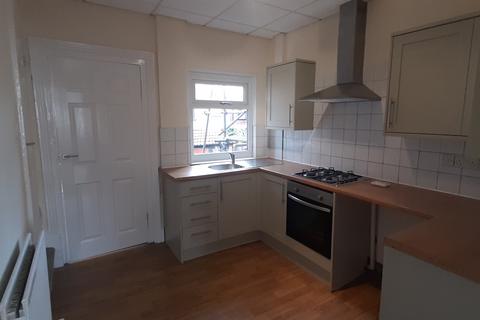 3 bedroom terraced house to rent, Westbrook Road, Chapeltown, Sheffield, South Yorkshire