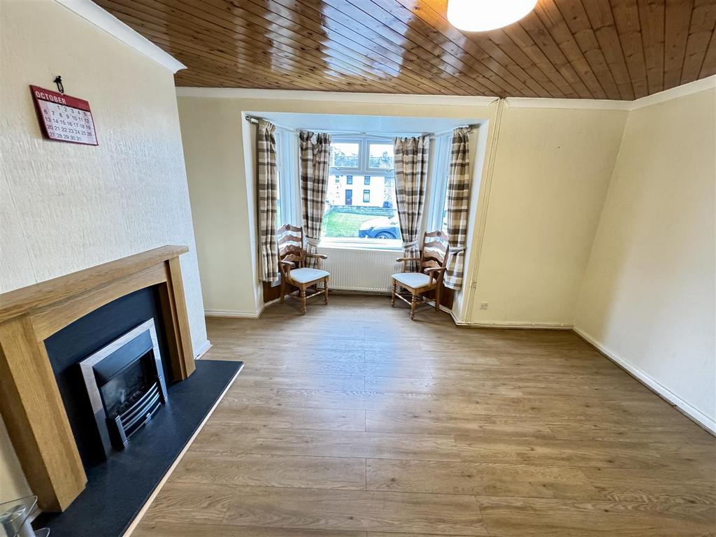 Open plan living/dining room