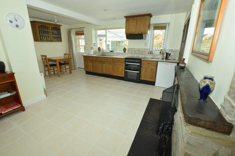 2 bedroom detached bungalow for sale, West Street, Malton YO17