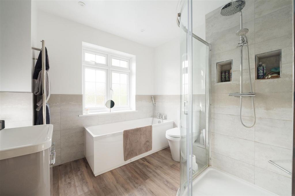 3 Coach Drive, Hitchin-26.jpg