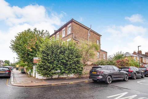 2 bedroom apartment for sale, Flat A, 49 Martell Road, London, Lambeth, SE21 8ED