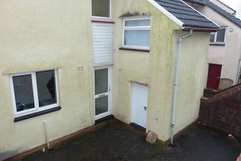 2 bedroom terraced house to rent, Investiture Place, Tonyrefail CF39 8LY