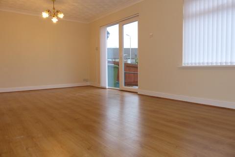 2 bedroom terraced house to rent, Investiture Place, Tonyrefail CF39 8LY