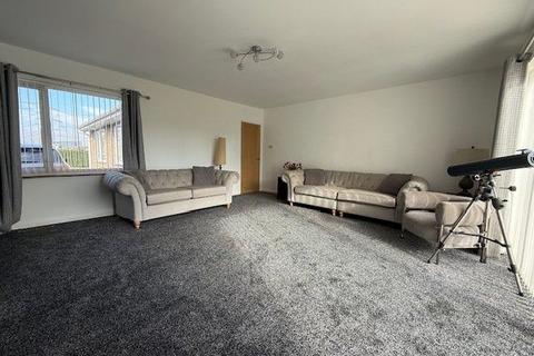 4 bedroom detached bungalow for sale, Whiphill Lane, Doncaster DN3