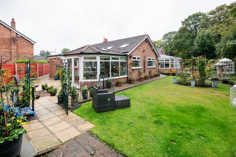 3 bedroom detached bungalow for sale, Broadlea, Urmston, Manchester, M41