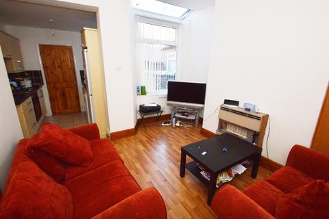 3 bedroom terraced house to rent, Eva Street, Manchester M14