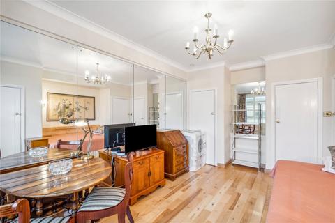 Studio for sale, Sloane Avenue, London, SW3