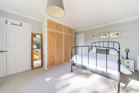 66 Countess Wear Road, Exeter, EX2 6LR