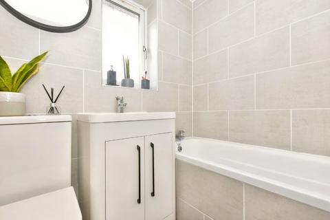 26 The Wickets, Leeds, LS6 4JJ
