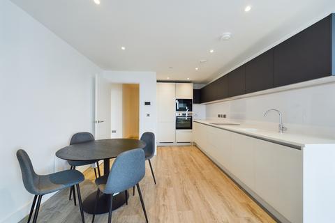 2 bedroom apartment to rent, at Manchester, Three60, 11 Silvercroft Street M15