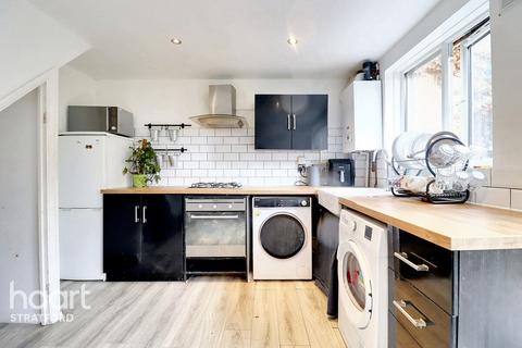 43 Carolina Close, London, E15 1JR