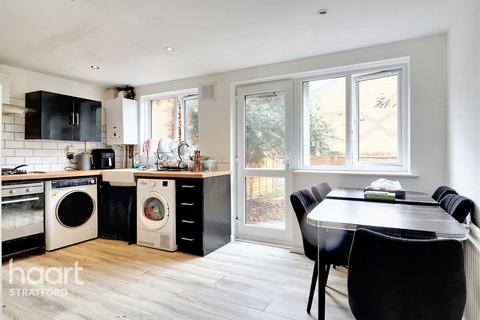 43 Carolina Close, London, E15 1JR
