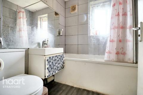 43 Carolina Close, London, E15 1JR