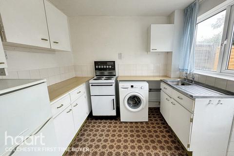 98 Adelaide Drive, Colchester, CO2 8UX