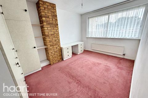 98 Adelaide Drive, Colchester, CO2 8UX