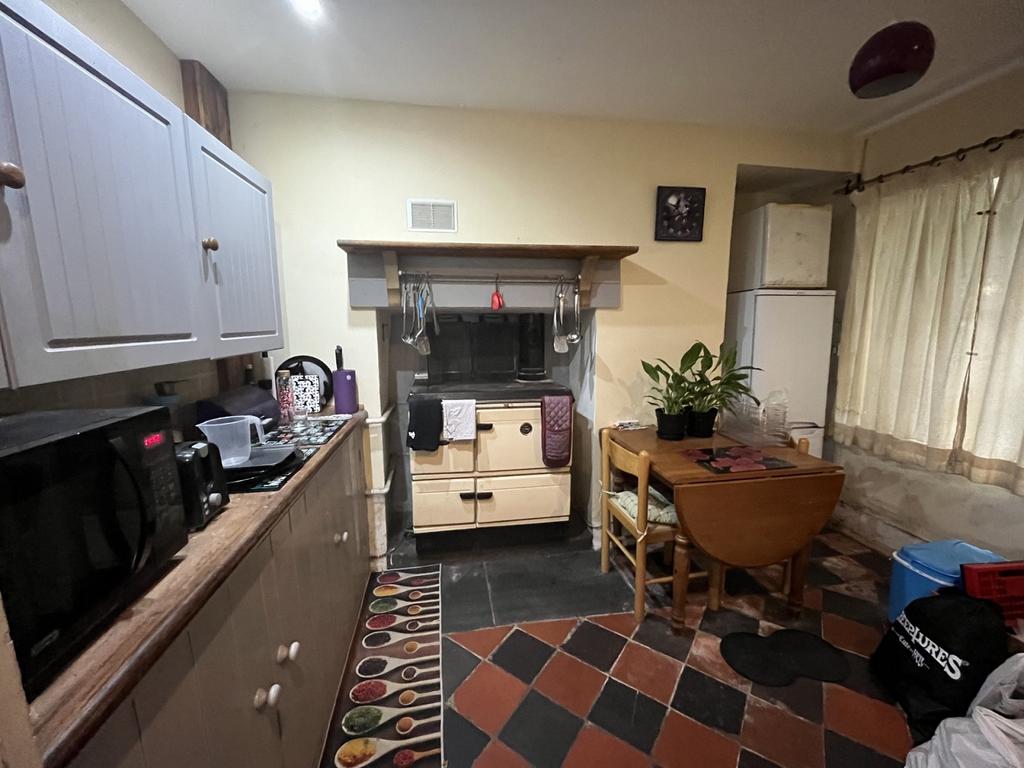 Kitchen / Breakfast Room