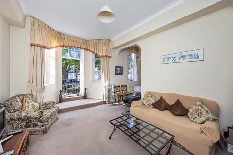 2 bedroom flat for sale, Rochester Gardens, Hove