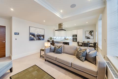 2 bedroom apartment to rent, Rainville Road, London W6