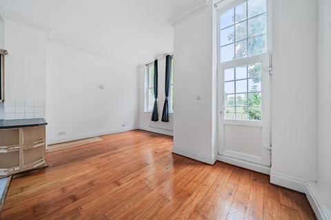41 Brigade Place, Caterham, CR3 5ZU