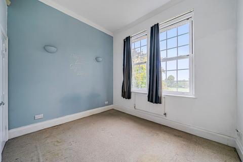 41 Brigade Place, Caterham, CR3 5ZU