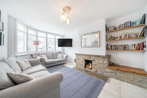 28 Pavilion Way, Ruislip, HA4 9JN