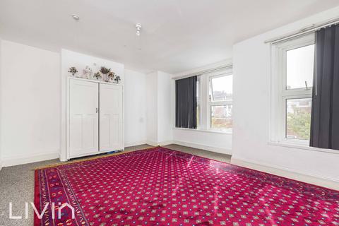 9 Howberry Road, Thornton Heath, CR7 8HZ
