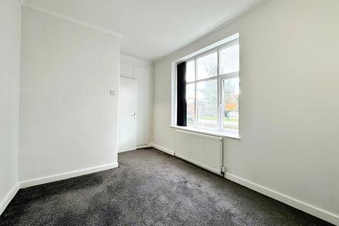 2 bedroom flat to rent, School Lane, Manchester, M20