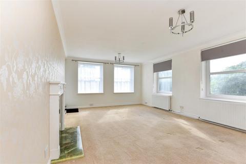 2 bedroom flat for sale, West Parade, Worthing