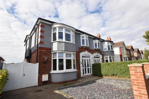 3 bedroom semi-detached house for sale, Grimsby Road, Cleethorpes DN35