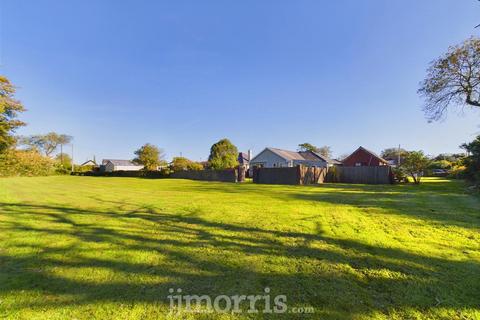 4 bedroom detached bungalow for sale, Man Dymunol, 169 St. Davids Road, Letterston, Haverfordwest