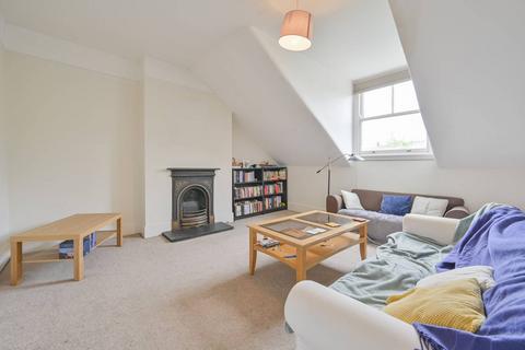 2 bedroom flat to rent, Veronica Road, Balham, London, SW17