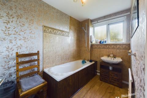 2 Brompton Close, Aylesbury, HP19 9JY